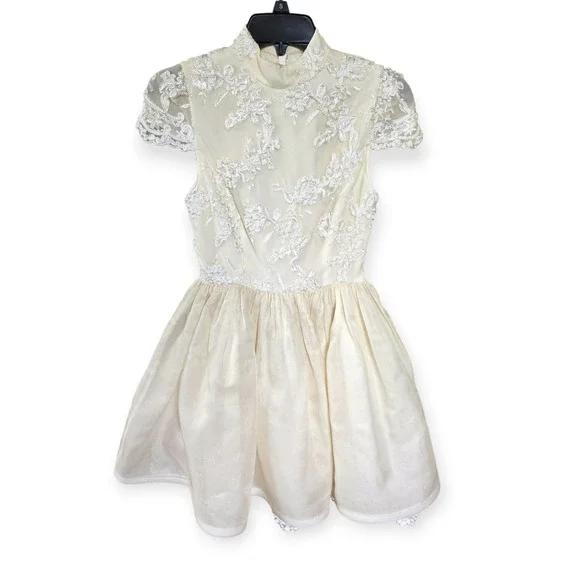 Alice + Olivia Ivory Cream Antique White Fyona Lace Silk Mini Dress Rare Size 2 - Picture 3 of 8